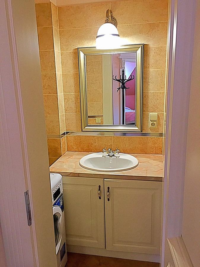 Lira 3 Apartments 카를로비바리 외부 사진